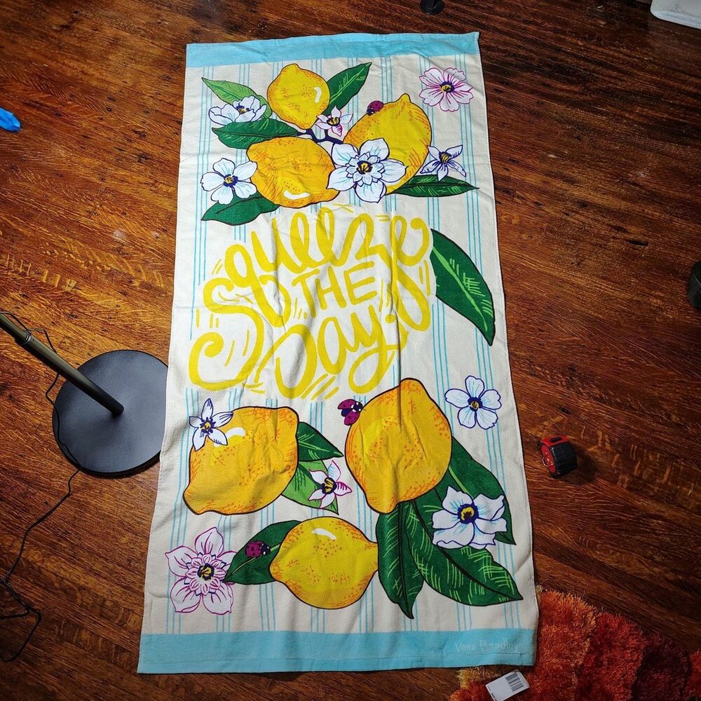 Vera Bradley Large 33" x 66"  Beach Towel Lemon Grove Squeeze the day Nwts